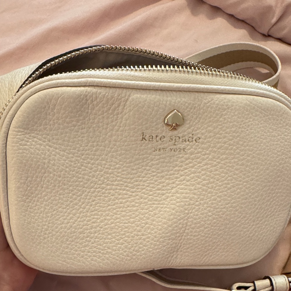 BNWOT Kate Spade Ivory Crossbody Bag - Picture 2 of 10